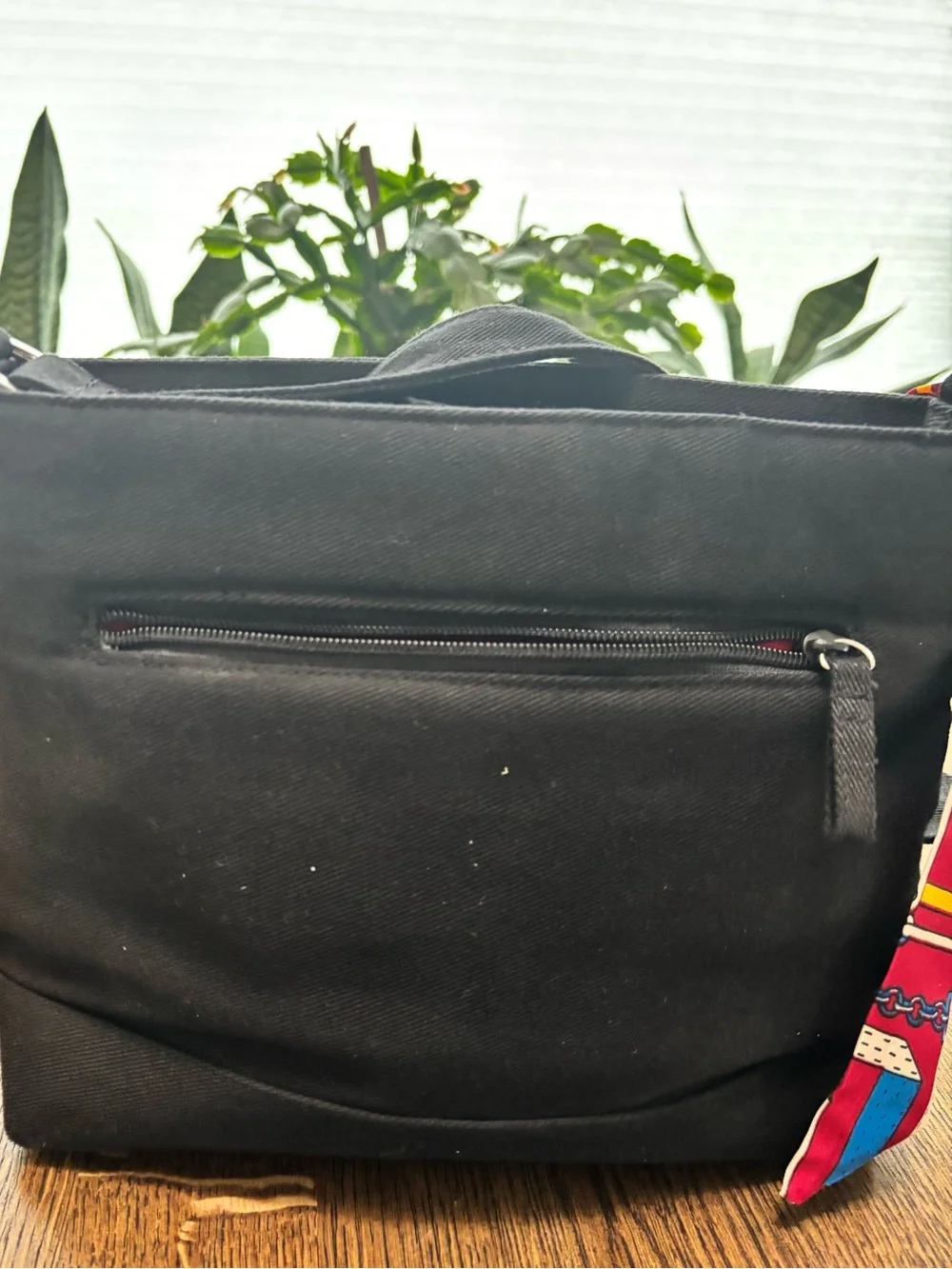 Gurlfriends stylish black